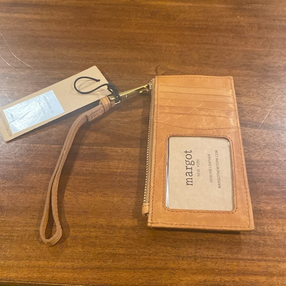 Margot wristlet - Picture 3 of 9